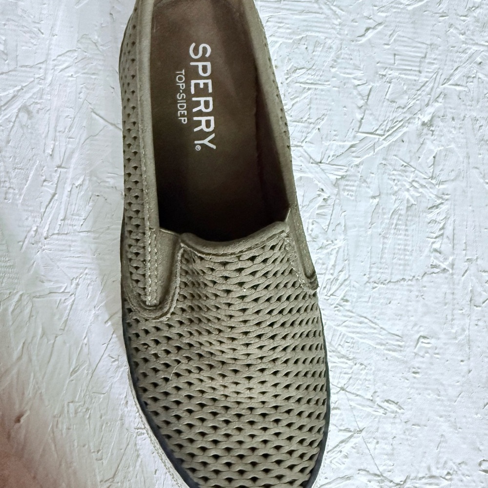 Sperry Women's Olive Perforated Slip-On Flats 5.5 M